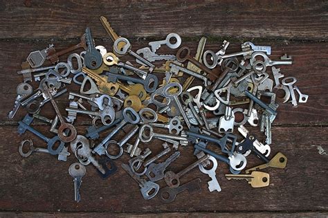 can you recycle metal house keys|recycle old metal keys.